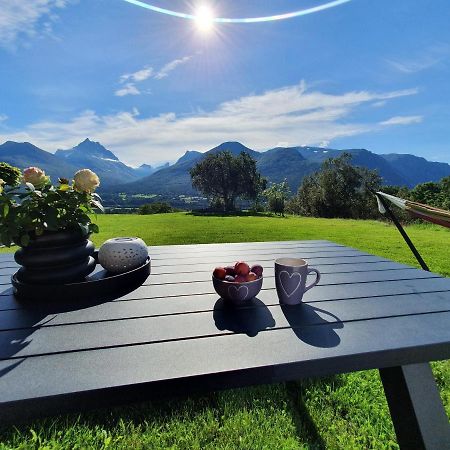 Romsdalseggen Lodge Isfjorden Kültér fotó