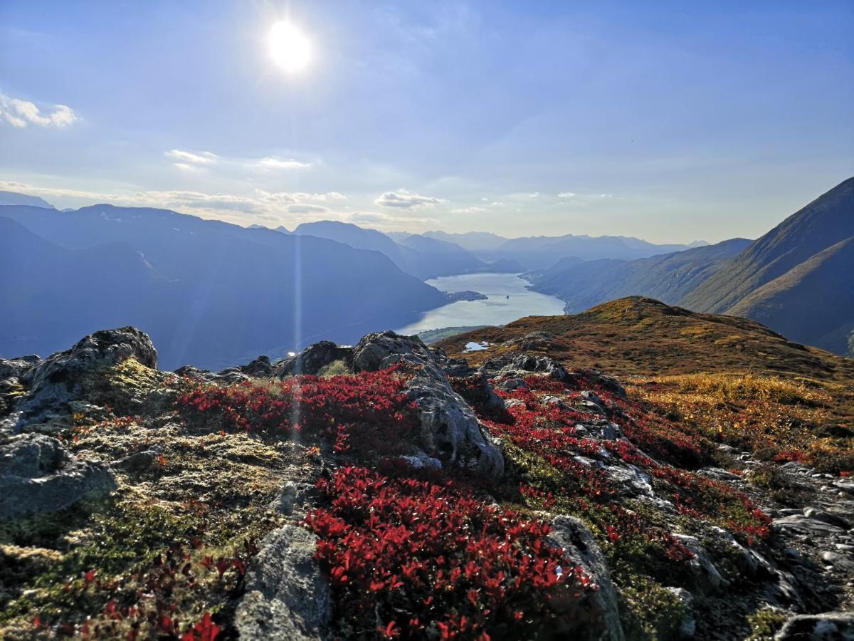 Romsdalseggen Lodge Isfjorden Kültér fotó