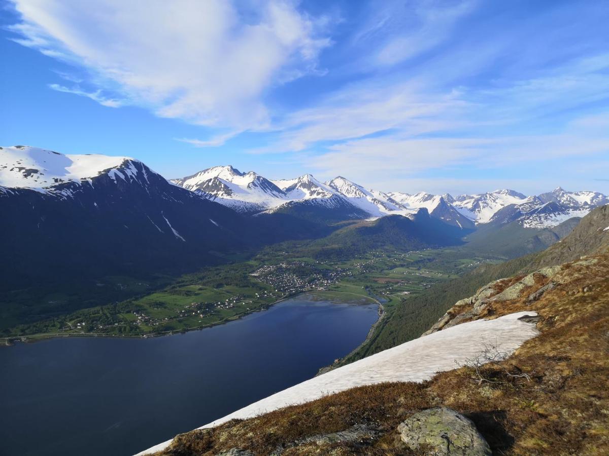 Romsdalseggen Lodge Isfjorden Kültér fotó